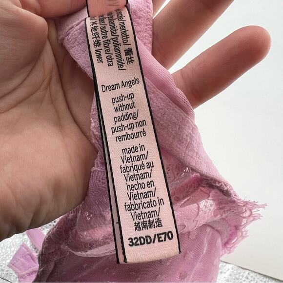 Victoria’s Secret Pink Push Up Without Padding Lace Underwire Bra - Picture 2 of 4